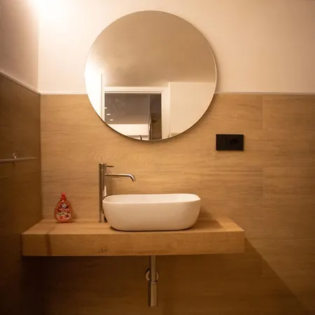 Pousada Isabel Con Piscina Moderna E Area Benessere Roma
