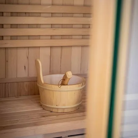 Isabel Con Piscina Moderna E Area Benessere فيلة *